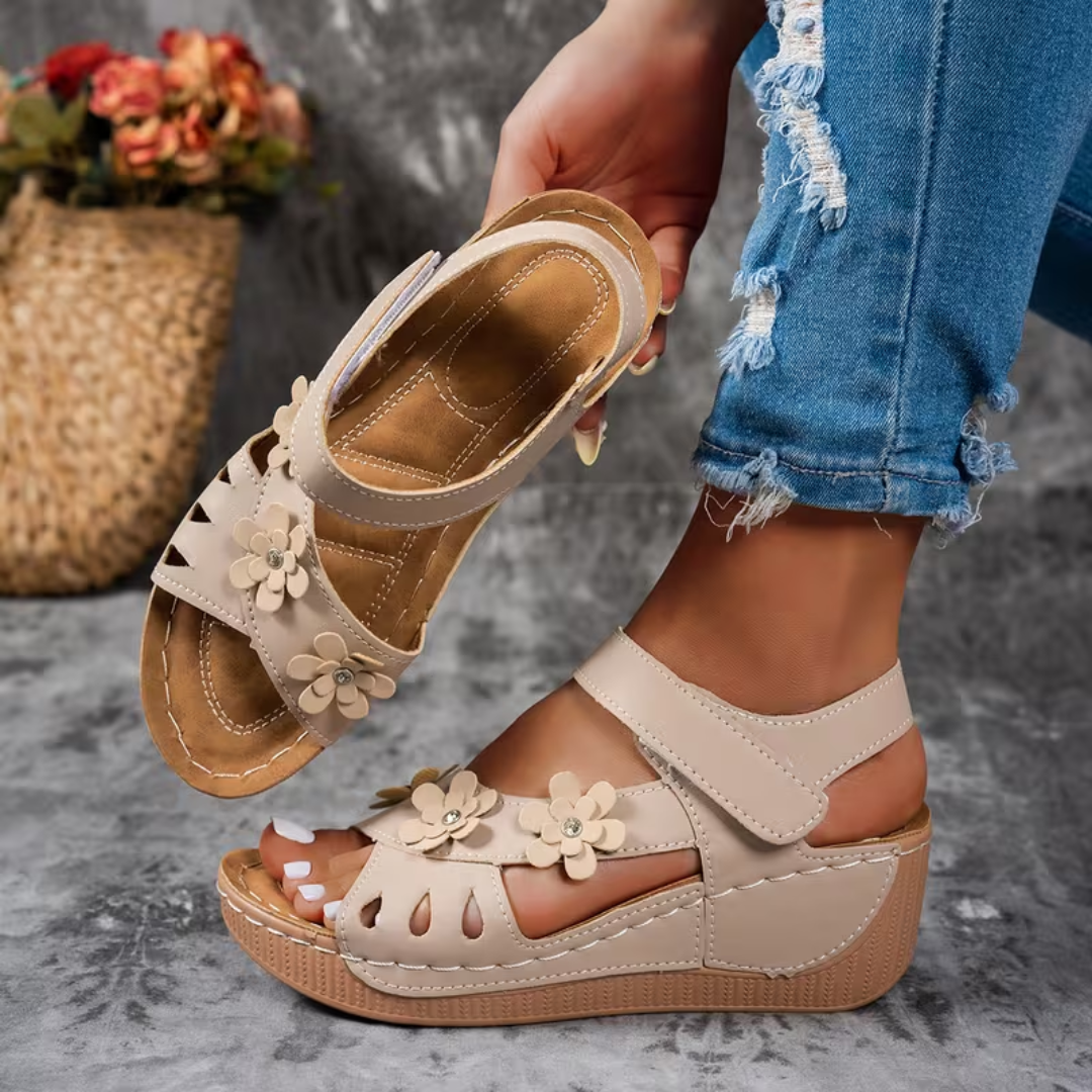 Evelyne™ | Orthopedic Comfort Flower Sandals