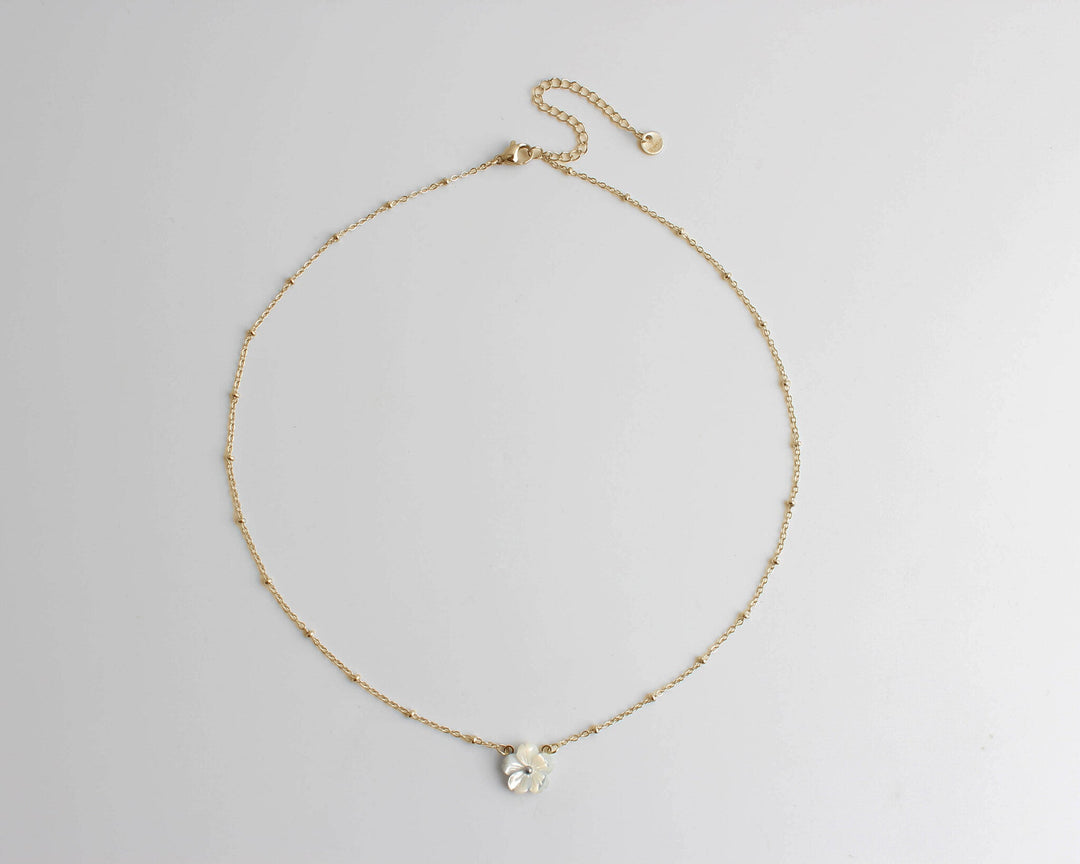 Shell Flower - Necklace - Stainless Steel