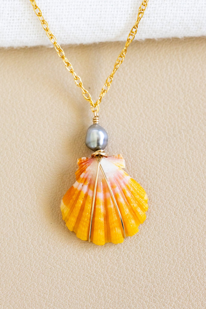 Silver Keshi Tahitian Pearl & Sunrise Shell Mona Necklace