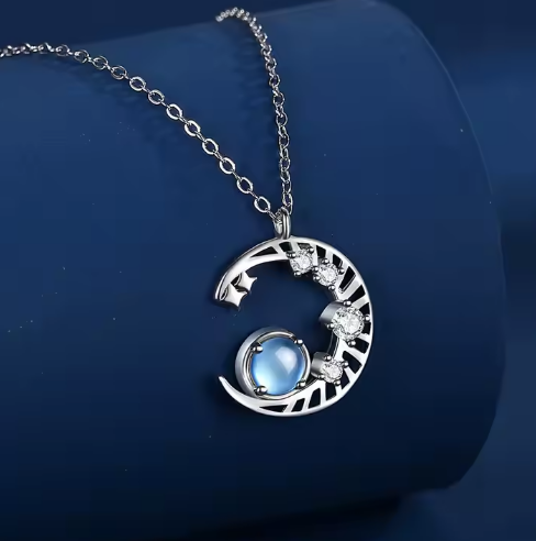 Moonstone Necklace – Moon Pendant