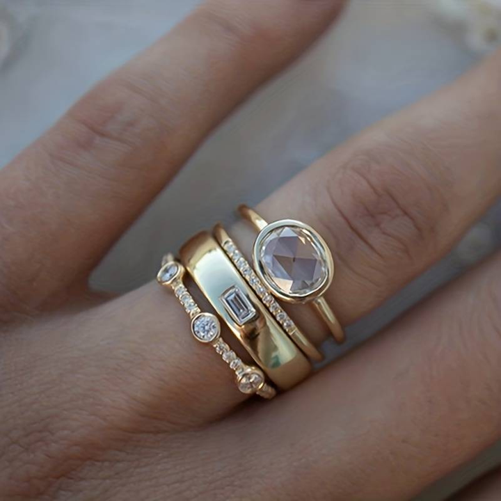 Vintage Golden & Zirkonia Ring Set