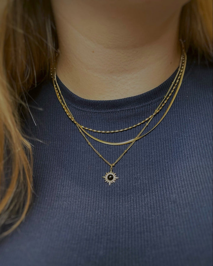 Chasing the sun - Necklace - Natural Stone-  Stainless Steel